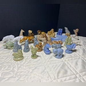 Wade figurines 36 piece lot.